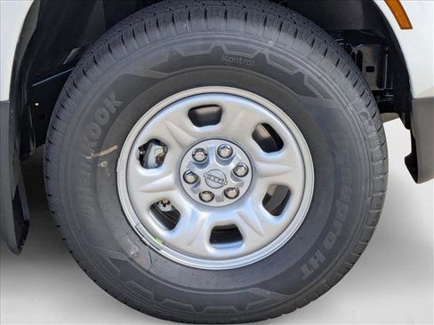 New 2026 Nissan Frontier S image 9