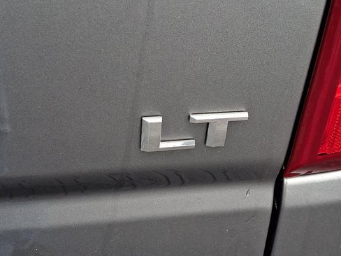 Used 2022 Chevrolet Silverado 1500 LT image 30