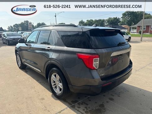 Used 2020 Ford Explorer XLT w/ Comfort Package AWD/4WD image 4