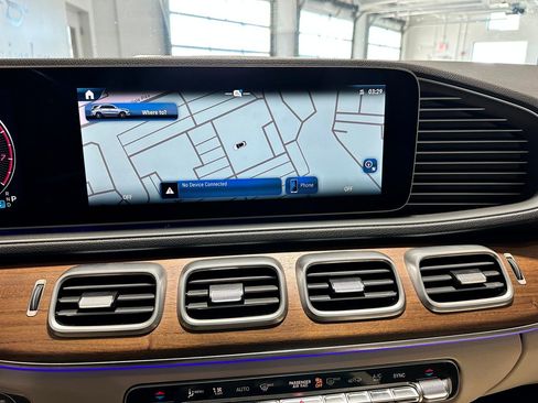 Certified 2025 Mercedes-Benz GLE 450 4MATIC image 9