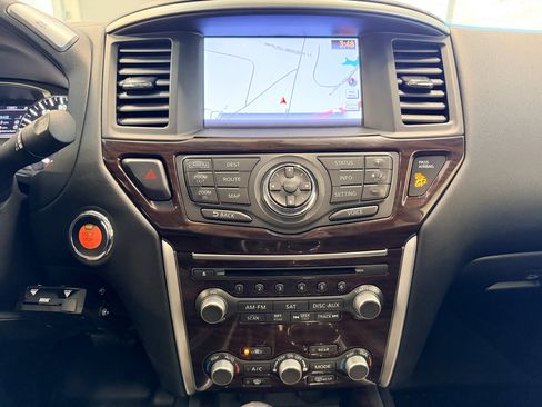 Used 2015 Nissan Pathfinder SL w/ SL Premium Package image 37