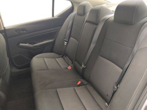 Used 2023 Nissan Altima 2.5 SV image 18