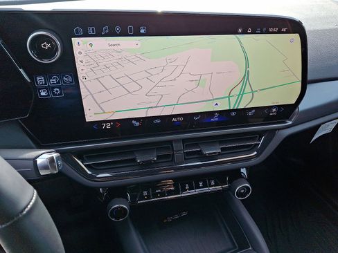 New 2025 Chevrolet Equinox EV RS AWD/4WD image 16
