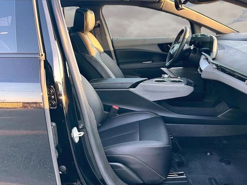 Certified 2025 Cadillac Optiq Luxury 2 w/ LPO, Floor Liner Package image 28