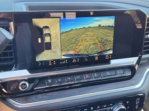 New 2026 GMC Sierra 2500 SLT w/ SLT Premium Package image 17