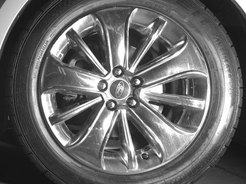 Used 2010 Ford Taurus Limited FWD image 18