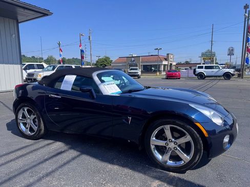 Used 2008 Pontiac Solstice Convertible w/ Premium Package RWD image 8