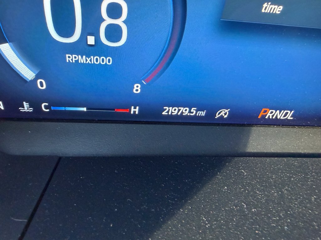 Used 2025 Ford Escape Platinum AWD/4WD image 9
