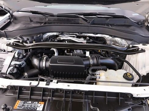 Used 2020 Ford Explorer Platinum w/ Premium Technology Package image 29