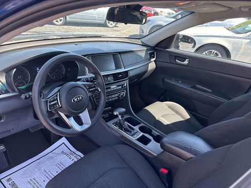 Used 2019 Kia Optima LX FWD image 9