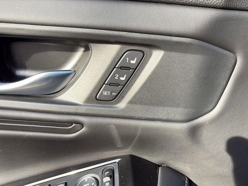 Certified 2025 Honda Accord Touring image 9