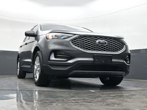 Used 2024 Ford Edge SEL image 27