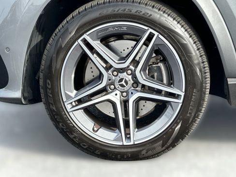 Used 2025 Mercedes-Benz GLS 450 4MATIC image 11