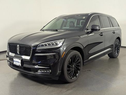 Used 2021 Lincoln Aviator Reserve w/ Equipment Group 208A image 4