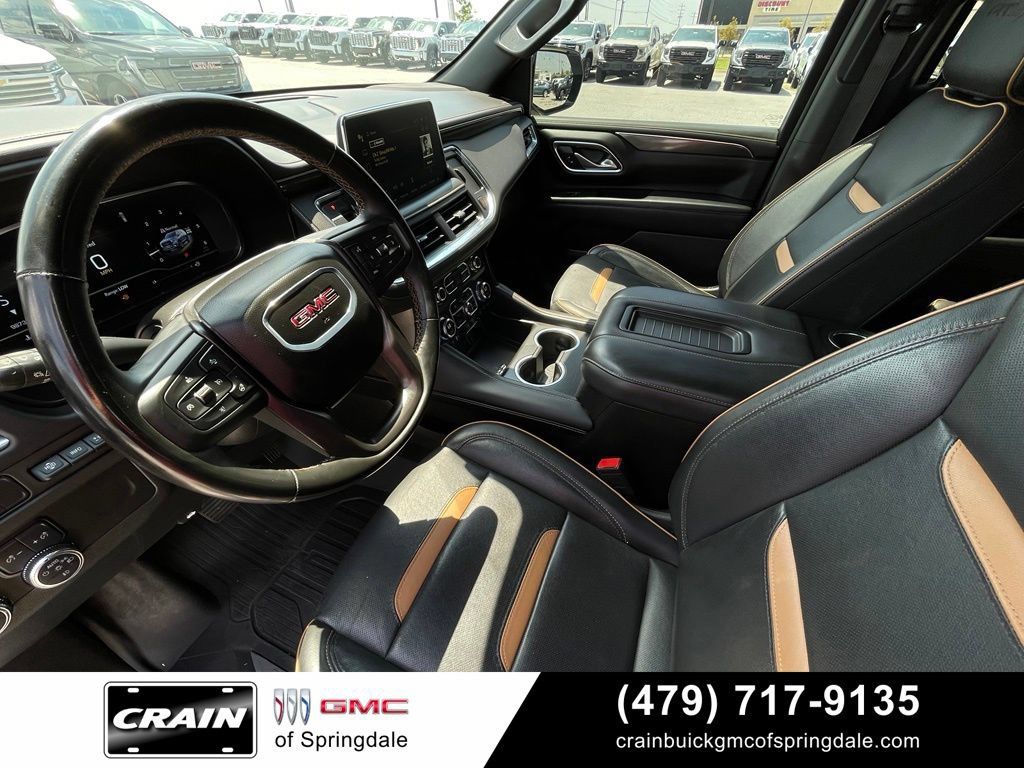 Used 2024 GMC Yukon AT4 w/ Technology Package AWD/4WD image 10
