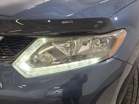 Used 2015 Nissan Rogue SV AWD/4WD image 28