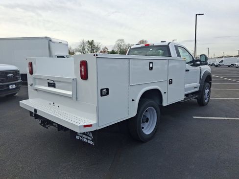 Used 2024 Ford F550 2WD Regular Cab Super Duty image 6