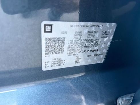 Used 2020 Chevrolet Suburban Premier image 35