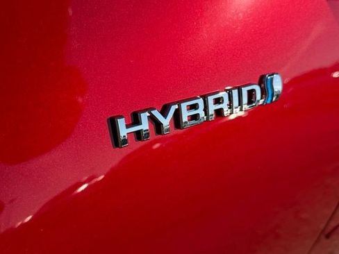 Used 2020 Toyota Prius XLE w/ Advanced Technology Package AWD/4WD image 12