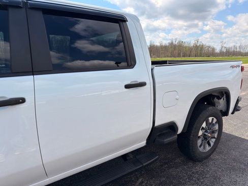 Used 2023 Chevrolet Silverado 2500 Custom w/ Custom Value Package AWD/4WD image 13