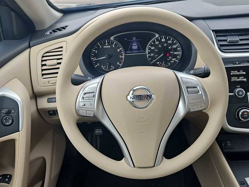 Used 2016 Nissan Altima 2.5 S w/ Power Driver Seat Package image 11