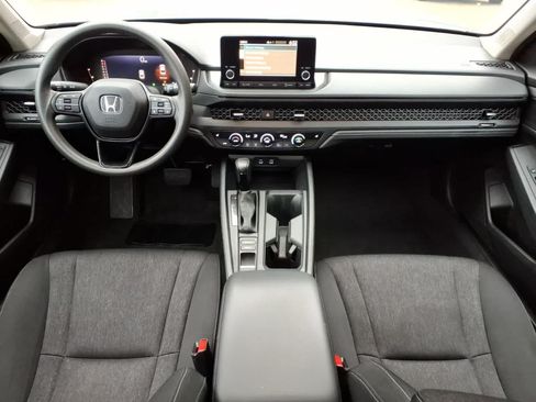 Used 2023 Honda Accord EX image 10