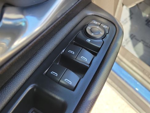 Used 2024 GMC Terrain SLE w/ Driver Convenience Package FWD image 21