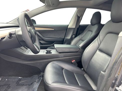 Used 2022 Tesla Model 3 Long Range AWD/4WD image 9