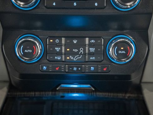 Used 2021 Ford F350 Lariat image 32