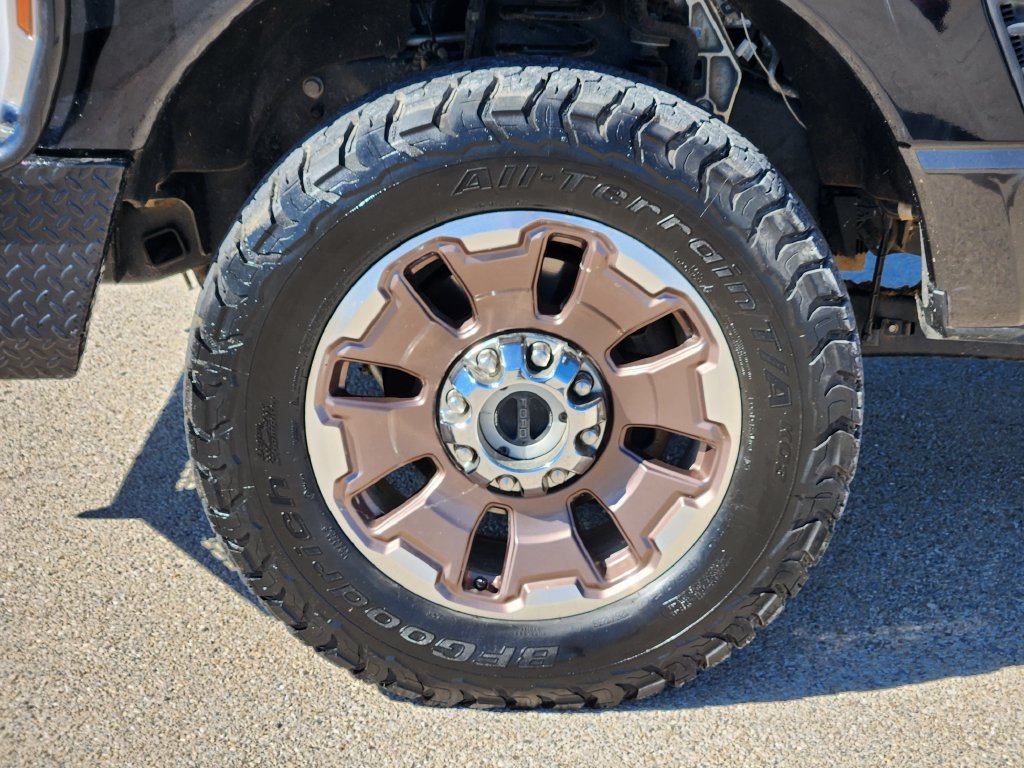Used 2024 Ford F350 King Ranch w/ FX4 Off-Road Package AWD/4WD image 10