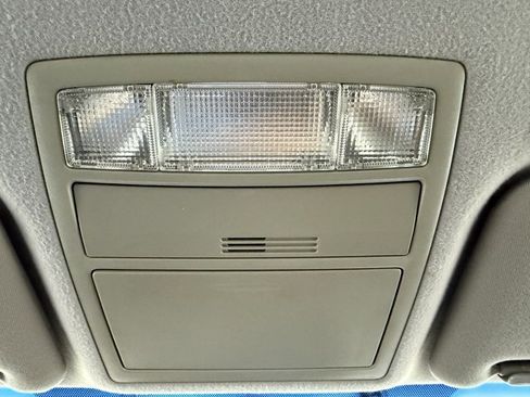 Used 2007 Toyota Camry LE image 21