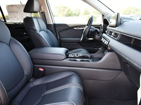 Used 2025 Honda Pilot Touring image 33