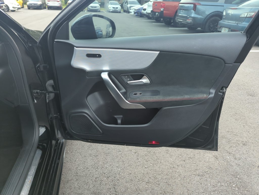 Used 2022 Mercedes-Benz A 220 image 34
