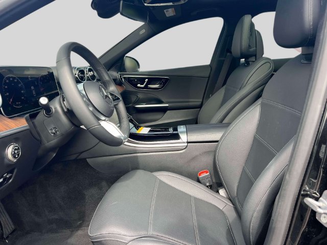 Used 2026 Mercedes-Benz C 300 4MATIC Sedan image 17