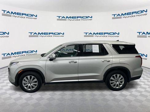 Used 2025 Hyundai Palisade SEL FWD image 2