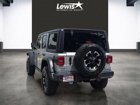 Used 2024 Jeep Wrangler Unlimited Rubicon 4xe AWD/4WD image 3
