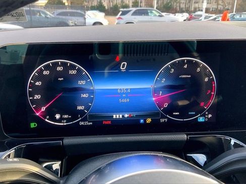 Used 2025 Mercedes-Benz GLA 250 4MATIC image 21