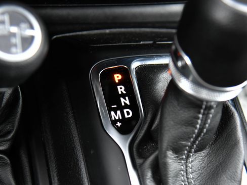 Used 2024 Jeep Wrangler Willys image 28