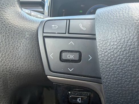 Used 2025 Toyota Camry LE FWD image 16