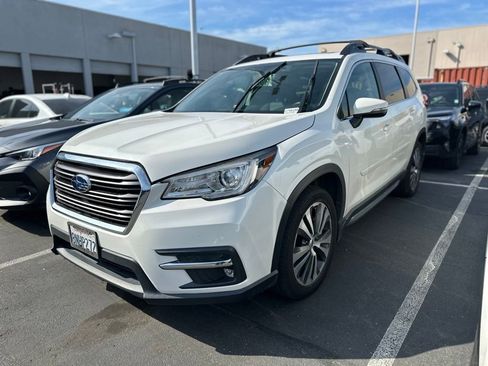 Used 2020 Subaru Ascent Limited w/ Technology Package image 3