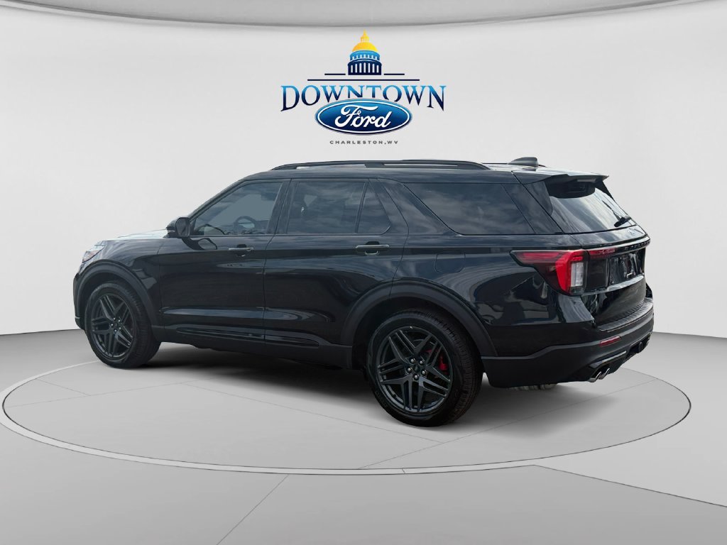 Used 2025 Ford Explorer ST AWD/4WD image 5