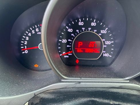 Used 2014 Kia Soul + w/ Primo Package FWD image 14