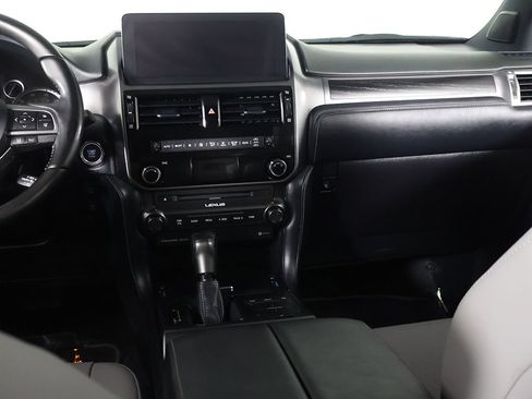 Used 2023 Lexus GX 460 w/ Black Line Special Edition AWD/4WD image 37