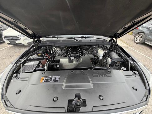 Used 2019 GMC Yukon XL Denali w/ Denali Ultimate Package image 17