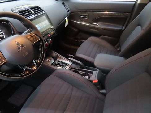 New 2025 Mitsubishi Outlander Sport SE AWD/4WD image 20