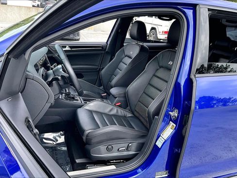 Used 2019 Volkswagen Golf R 4-Door image 7