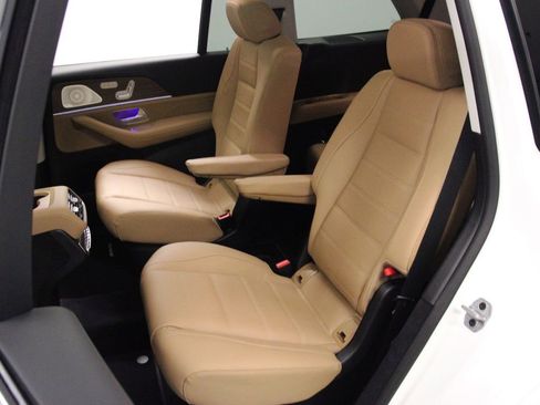 New 2026 Mercedes-Benz GLS 450 4MATIC image 13