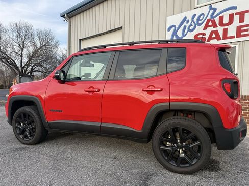 Used 2023 Jeep Renegade Altitude w/ Convenience Group I image 19