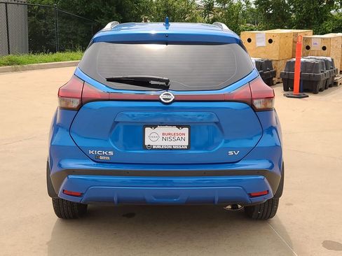 Certified 2021 Nissan Kicks SV FWD image 3