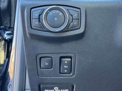 Certified 2021 Ford F250 Lariat w/ Lariat Ultimate Package image 13